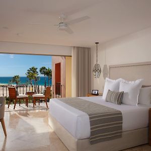Deluxe Ocean View Room King Bed